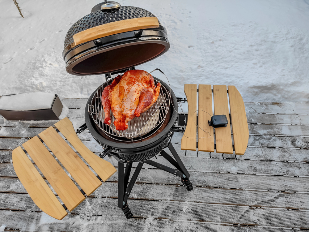 Keramikgrill richtig einbrennen und pflegen – Tipps für eine lange Lebensdauer